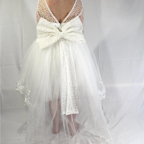 Tail dress - Picture 2 of 4